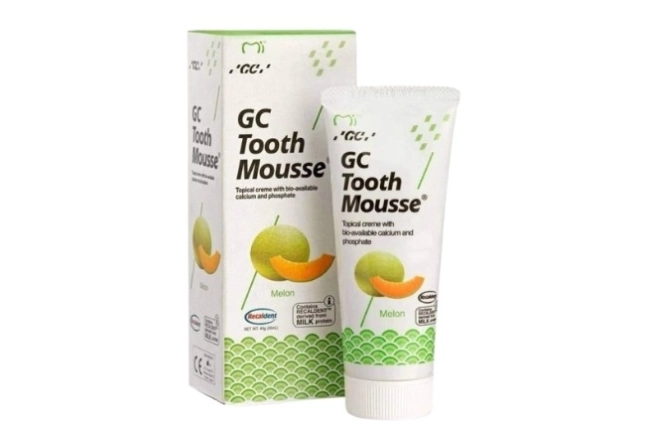 GC Tooth Mousse Реминерализиращ дентален крем с вкус на пъпеш х35 мл