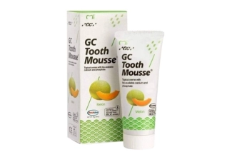 GC Tooth Mousse Реминерализиращ дентален крем с вкус на пъпеш х35 мл